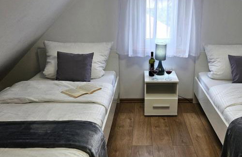 Pod kamieniem - Foto 23