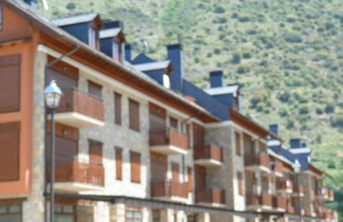 Apartamentos wifi Baqueira & Aigüestortes con jardín privado - Photo 18