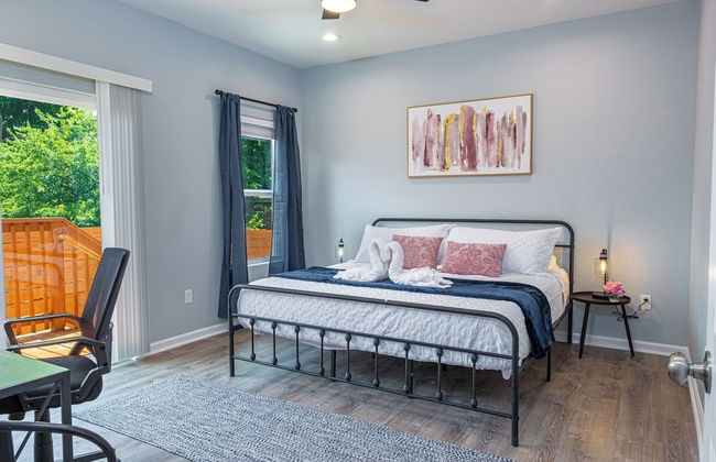 Heaven-sent Convenient 4br/ 3BA Near Downtown - Foto 4