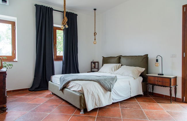 Villa Orta - Photo 1