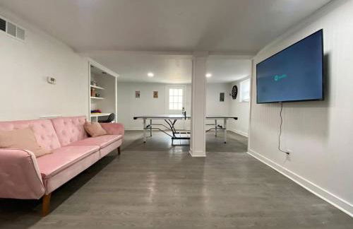 New Listing The Playhouse with Spa Games & More - Photo 11