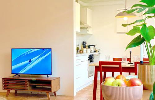 Snug Stays 1 I 3-Zimmer Design Apartment am See mit Garten I Home Office I Highspeed Wifi - Foto 3