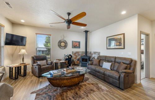 Bogie Bungalow - Walk to lake, bar & restaurant - Near golf course - AC - Fireplace - Pet Ok - Foto 13