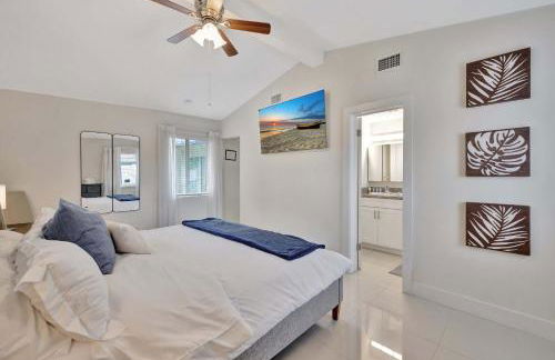 Waterfront Oasis w/ Enclosed Pool! - Foto 49