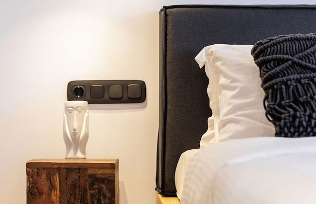 Kentro Luxury Suites - Photo 33