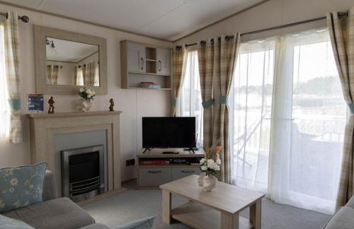 Hiba Luxury Lodge At Parkdean Cayton Bay Holiday Park - Foto 1