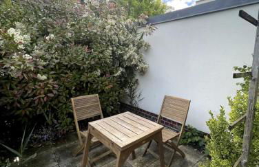 Entire house with garden - exclusively for your group - Foto 2