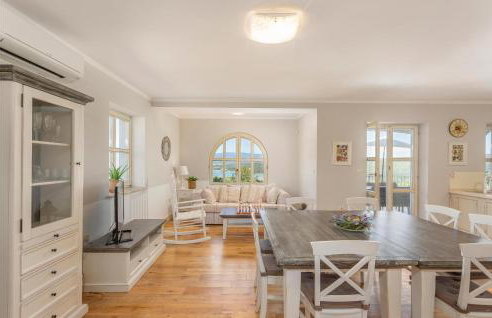 Stunning Home In Malinska With Wifi - Photo 21