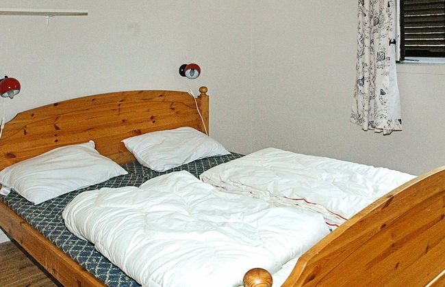 4 Person Holiday Home in Høyheimsvik - Photo 2