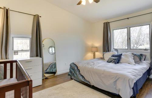 Milford Family Home with Koi Pond and Porch! - Foto 15