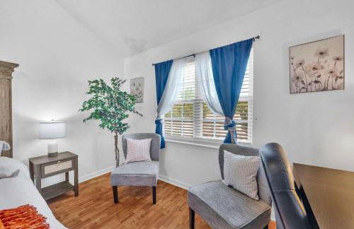 Updated University Area Home with Hot Tub Near Charlotte Your Perfect Retreat - Foto 20