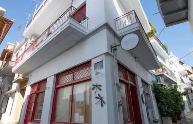 Cosy Flat in the Heart of Skopelos Town - Photo 12