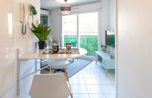 L44 1BDR Flat 10mins walk to port/Balcon, Parking, AC - Foto 12