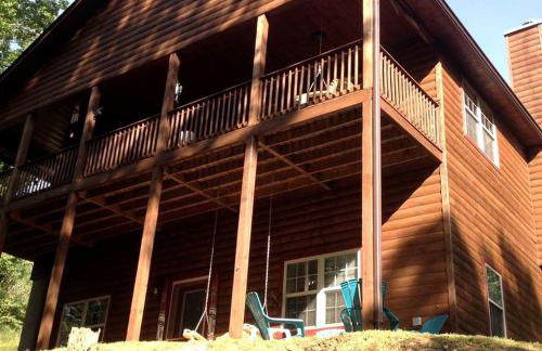 Spacious Camping Cabin Perfect for Families in the Blue Ridge Mountains of Georgia - Foto 1