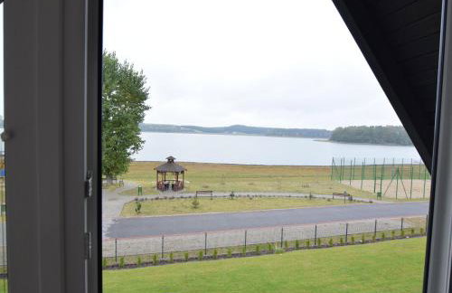 Cottage by Kiedrowickie Lake With Boat Access - Foto 40