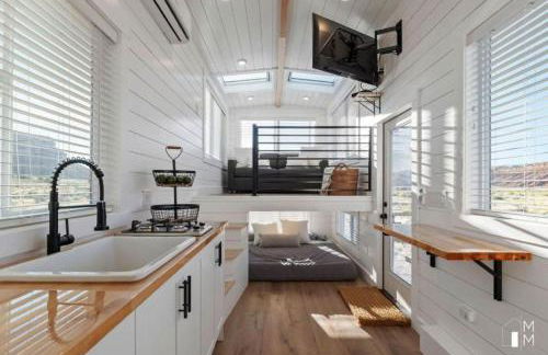 Tiny Home Lodge Near Zion and Bryce National Park Breathtaking Views Hot Tub - Foto 20