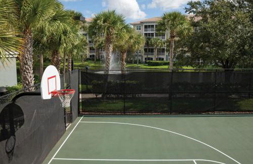 Relax after enjoying all the parks Orlando has to offer in this 1BD vacation condo - Foto 24