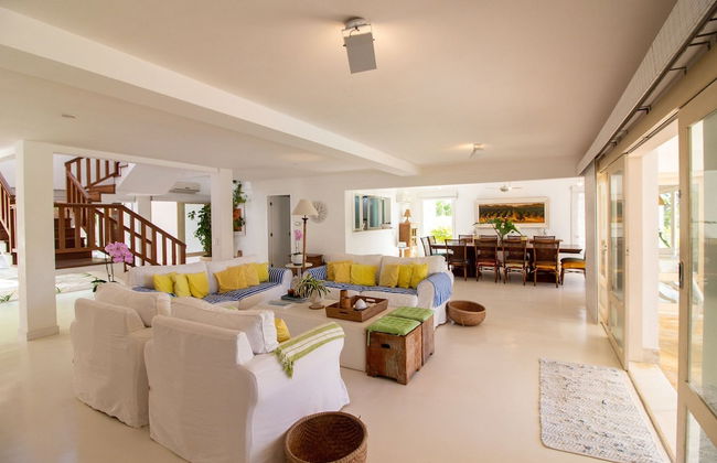 Harmoniosa Mansão com 7 Suítes Ferradura - Foto 23