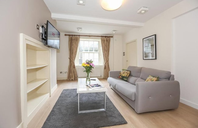 St. Stephen's Green Apartments - Photo 22