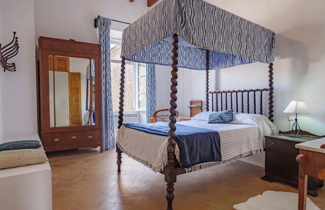 3 bedroom House in Petra with garden - Photo 4