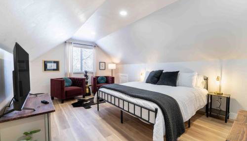 Morrison Getaway - 2BR House BBQ Free Parking - Foto 2