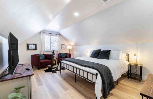 Morrison Getaway - 2BR House BBQ Free Parking - Foto 2