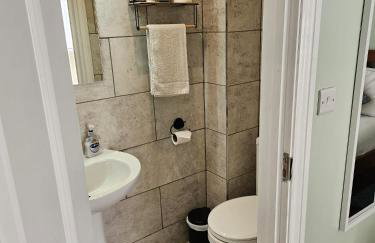 A-N-G Apartments - Parking EV 22kW by the Beach, Canoe Lake & South Parade Pier - Foto 40