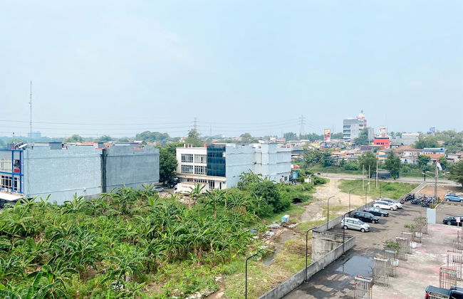 Best Deal And Cozy Studio Tamansari Mahogany Karawang Apartment - Photo 20