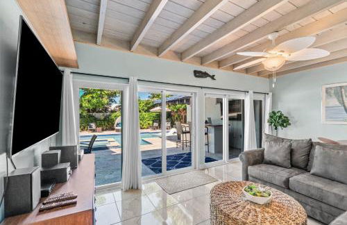 Across from Beach- 3 Master Suites, Heated Pool & Spa, Tanning Ledge, Golden Tee - by Maven Vacation Rentals - Foto 15