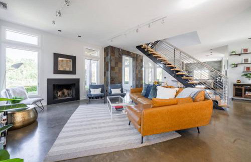 Serene Millerton Lake Villa w/ Panoramic Lake View - Foto 4