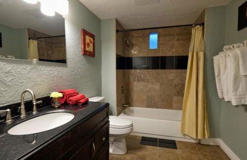 Amazing Views, Amazing Modern Broadmoor Home - Foto 69