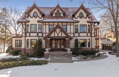 Luxury 6600 sq.ft Stunning Home/Sleeps 10+ - Foto 1