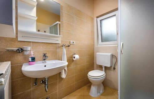 Stunning Apartment In Umag With Wifi - Foto 14