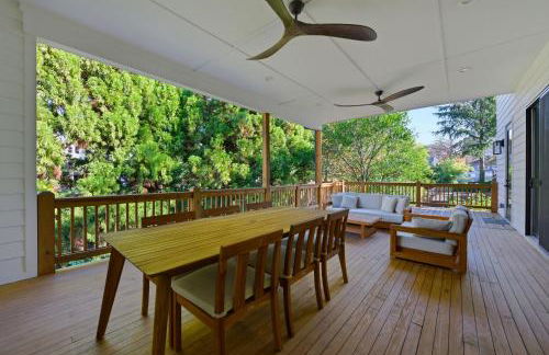 4BR Urban Oasis with Rooftop and Jacuzzi - Foto 13