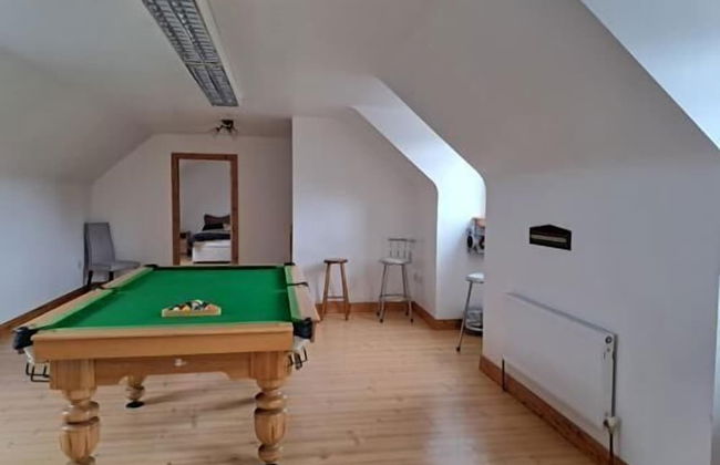 Spacious 6-bed House 10 Minutes From Knock Airport - Photo 25
