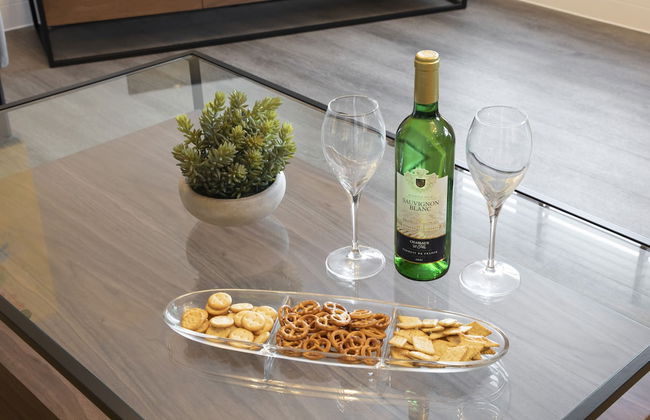 Elliot Oliver - Luxurious 2 Bedroom Apartment With Parking - Photo 12