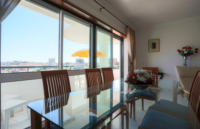 Sotto Mayor Residence - Photo 4