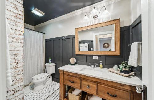 Hottub, Pool Table, Basketball, Firepit, Sleeps 8 - Photo 49