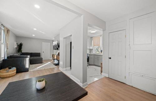 Spacious Luxe Stay Sleeps 16 20 Min to NYC - Foto 5