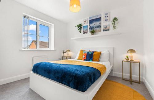 Spacious 3-Bed Home, Parking, Garden, Sleeps 7 - Foto 4