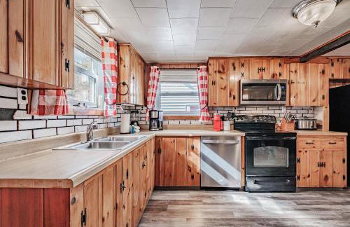 Camp S'Mores Lakefront Hot Tub Dogs stayFREE - Foto 4