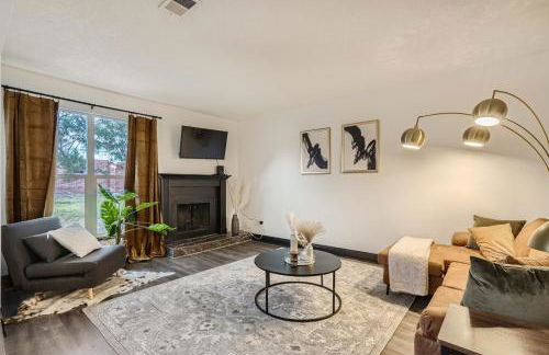 Modern Home In West Denver 15 Min Close To Downtown - Photo 10