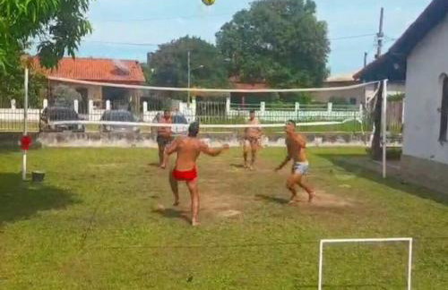 Casa em Araruama para até 15 pessoas - Foto 4