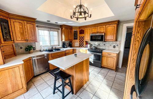 Charming School House with Large Pool - Foto 19