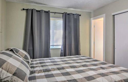 Modern Mountainside House - Photo 12