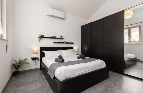 8Min Airport Orio Al Serio - Attico Lusso e Terrazza - Photo 4