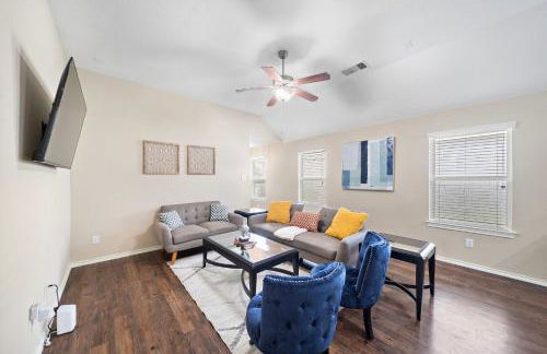 Cozy Getaway Nr Airport WiFi BBQ Yard Pet - Foto 1