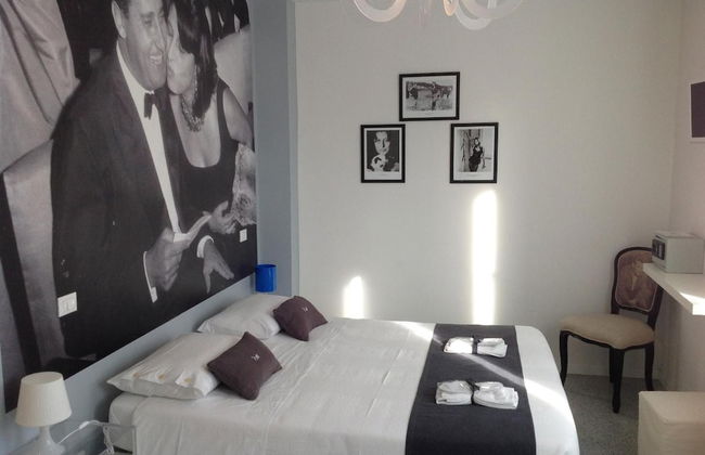 Villa Venice Movie - Photo 18