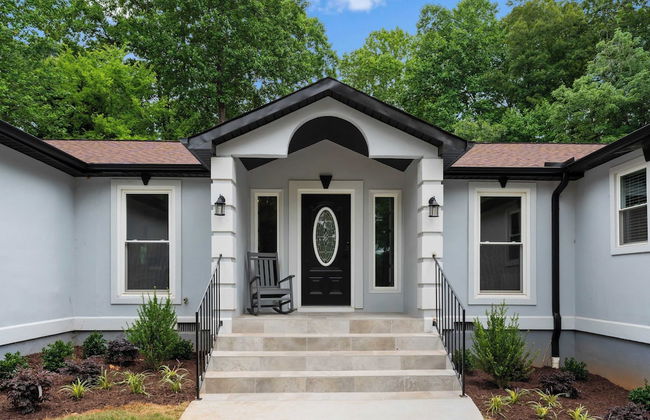 Fireside Fun by Avantstay Sleeps 18 Waterfront + Pool - Foto 11