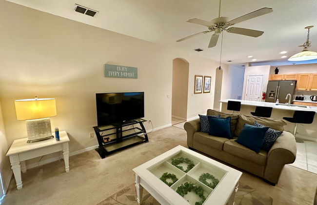 Grand Fabulous 4BR Pool Home Near Disney - Photo 14